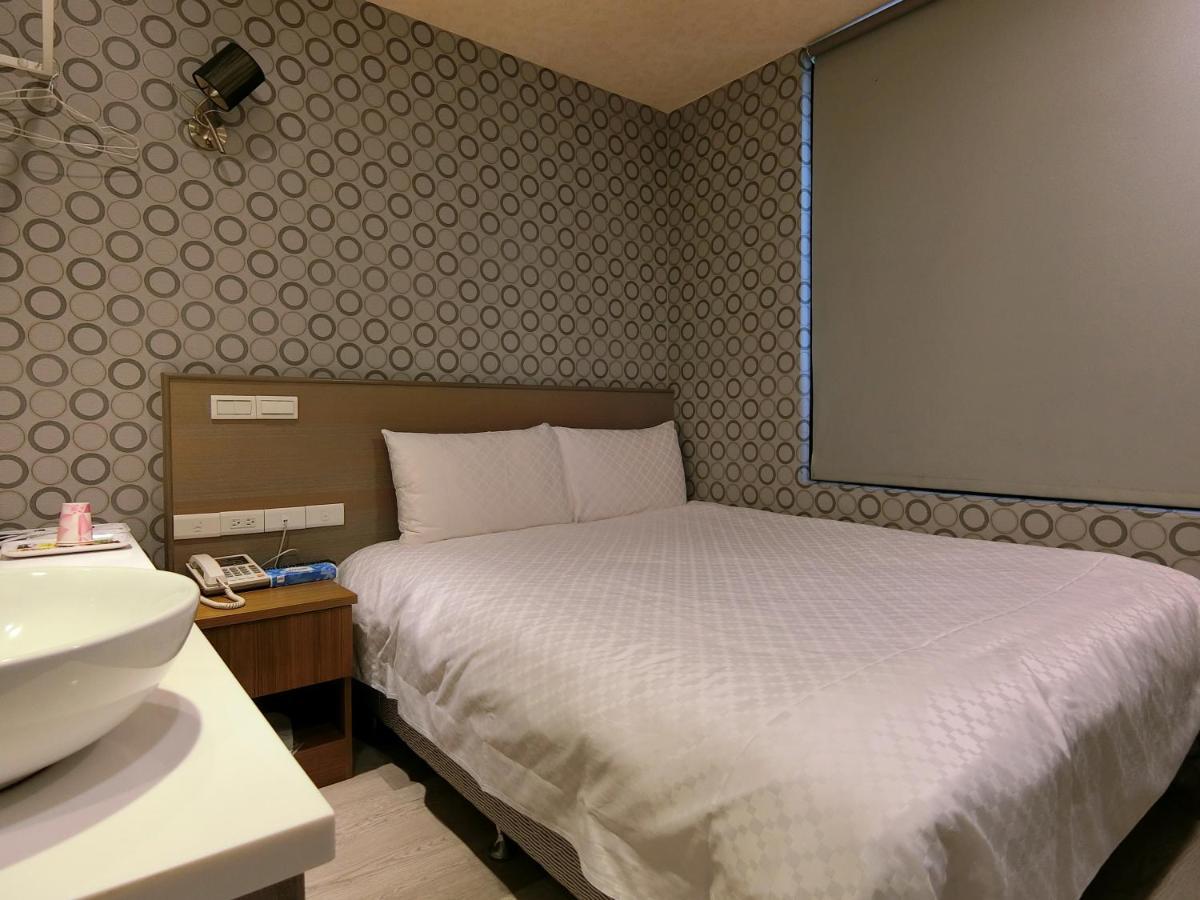 Taiwan Seven Days Boutique Hotel Taipei Exteriör bild